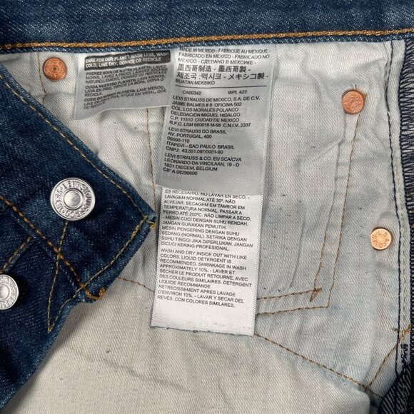 Levi's Men's 501 Straight Leg Jeans W46 L30 Classic Button Fly Denim Blue - Picture 16 of 16